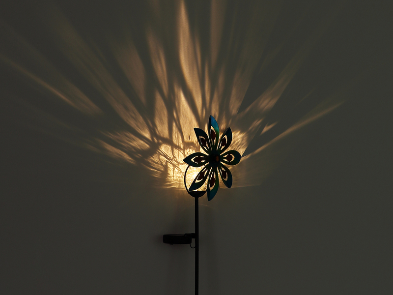 2er Set Solar Gartenstecker Windspiel mit Erdspieß in Silber-Grau, Höhe 50cm