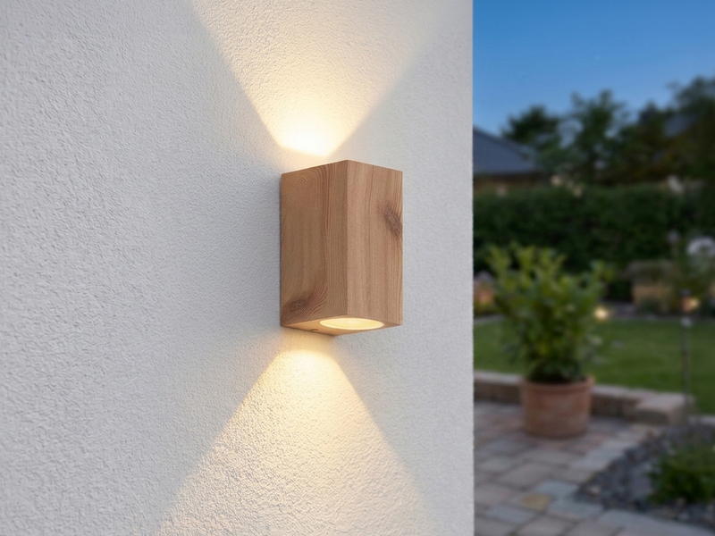 LED Up and Down Außenwandleuchte aus Aluminium in Holzoptik, Höhe 15cm