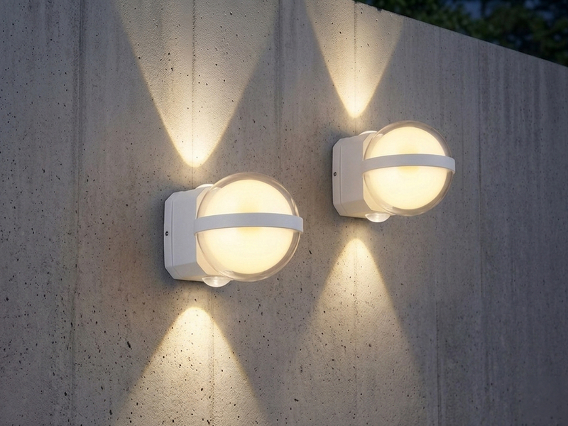 2er Set LED Außenwandleuchten Kugel aus Aluminium in Weiß, Höhe 11cm