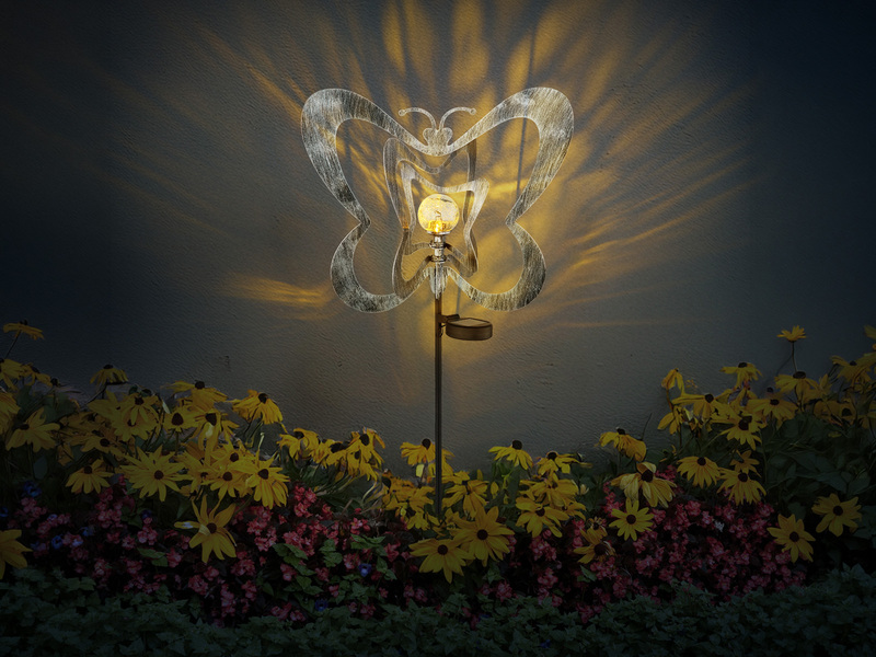 LED Solar Gartenstecker mit drehbaren Schmetterlingen in Silber-Grau, Höhe 83cm