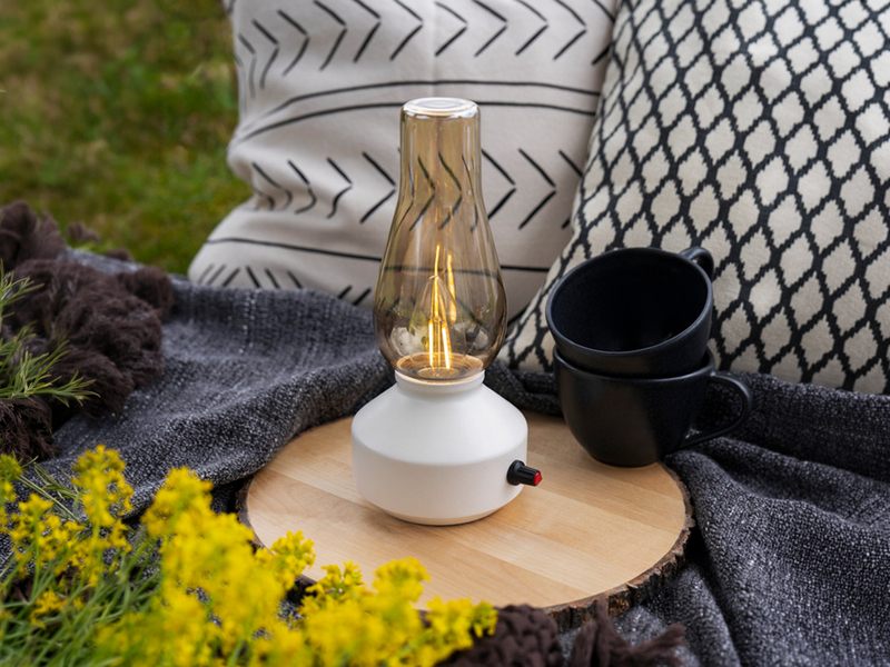 Outdoor LED Akku Tischleuchte USB aufladbar, Weiß mit Rauchglas, Höhe 24,5cm
