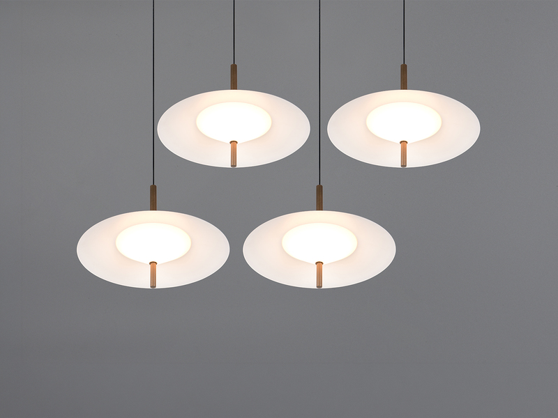 LED Pendelleuchte AMALO höhenverstellbar 4-flammig Platinum Breite 146cm