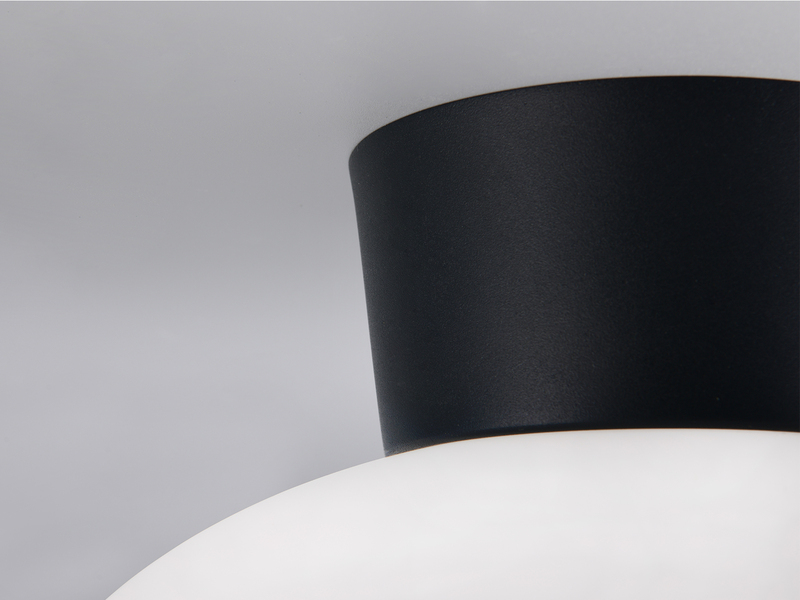 Kleine Deckenleuchte SIDERA Schwarz mit Opalglas Kugel Ø 26cm