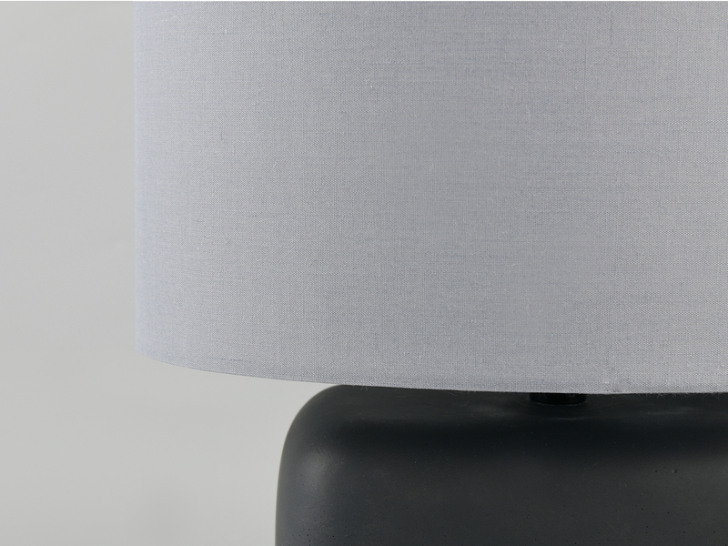Kleine Tischlampe Stoffschirm Grau & Betonfuß Schwarz inkl. E14 LED, Höhe 24cm