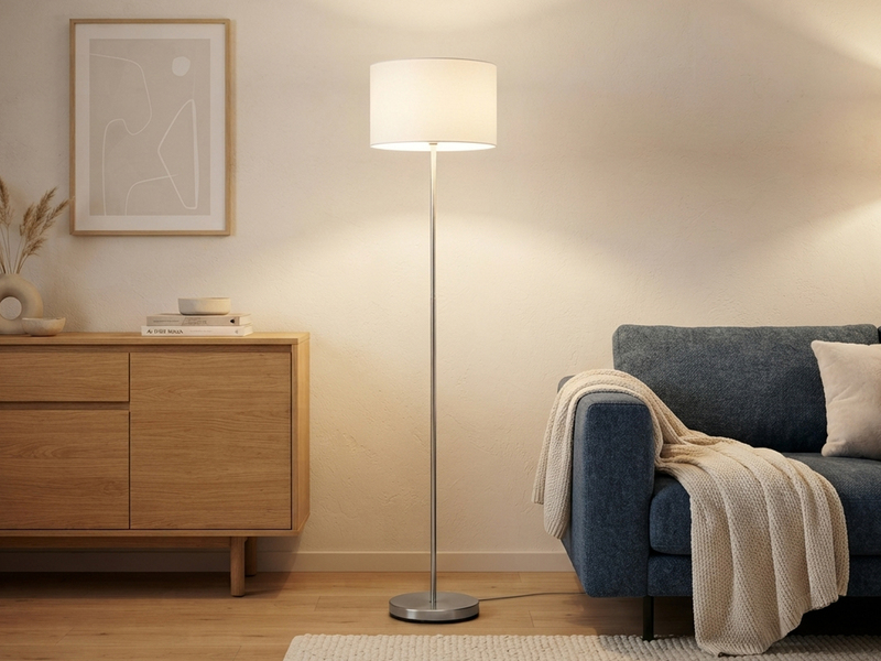 Klassische Stehlampe HOTEL mit E27 Stoffschirm Weiß, Höhe 160cm