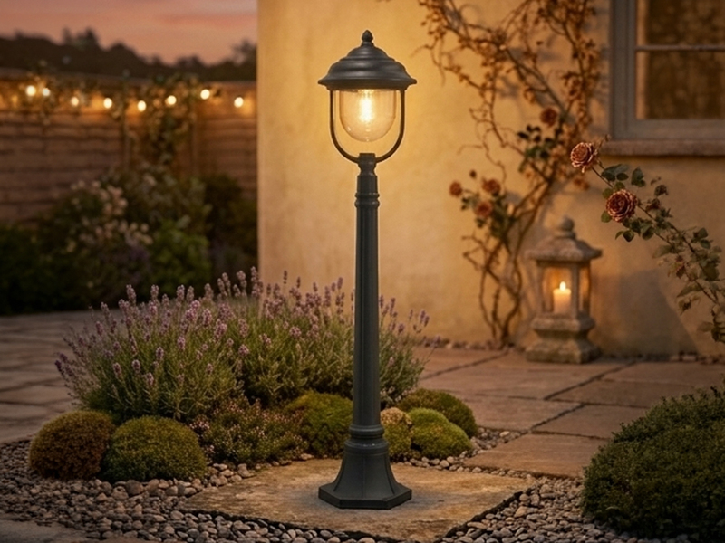 Wegeleuchte PARMA Gartenlaterne im Landhausstil, Schwarz Höhe 118cm