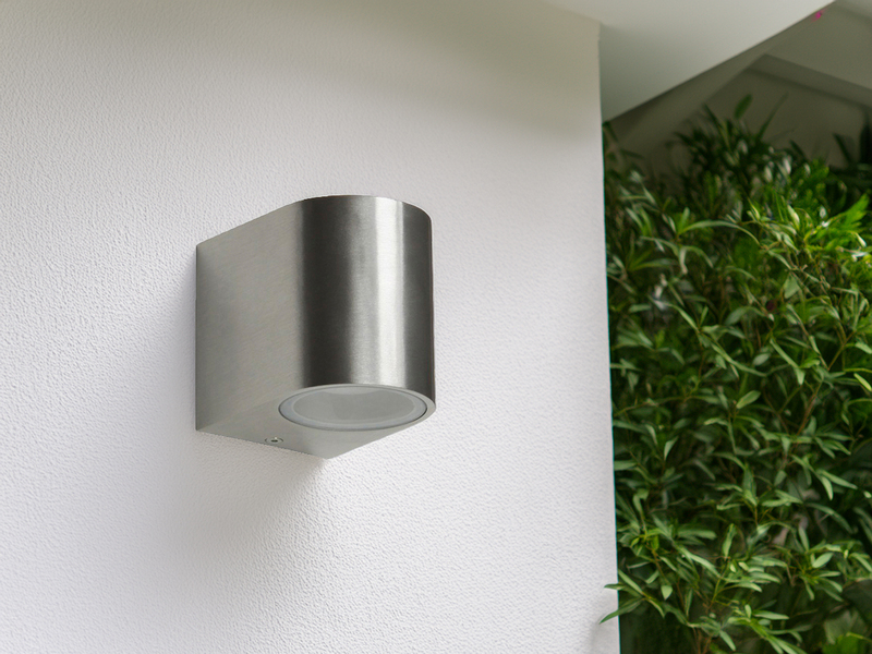 2er Set kleine Downlight Außenwandleuchten aus Edelstahl Silber, Höhe 8cm